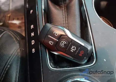 2016 Ford Explorer Xlt z USA, uszkodzony, nr VIN 1FM5K8DH7GGD13753